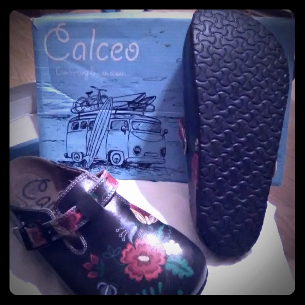 Calceo clogs